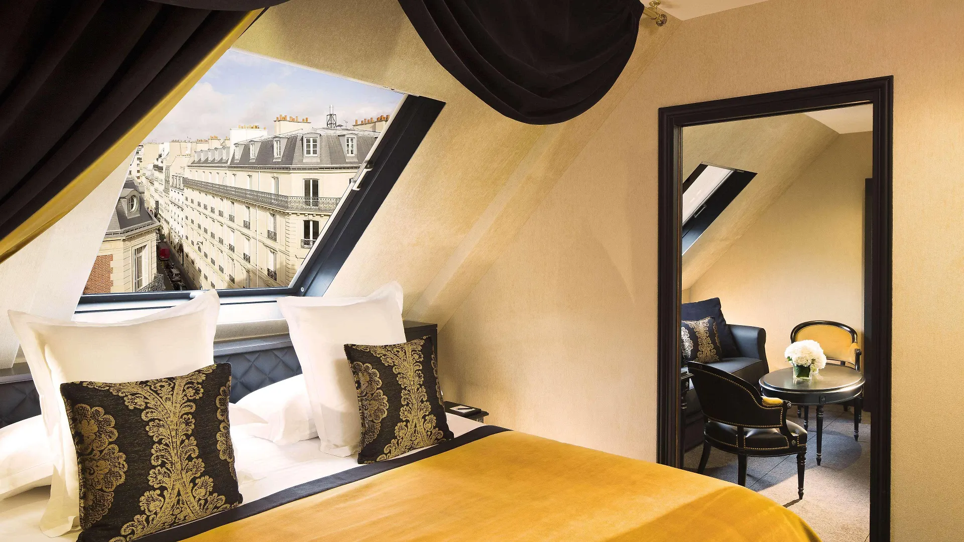 Hotel Le Belmont Paris