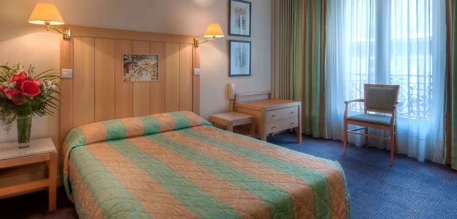 Hotel Le Belmont Paříž