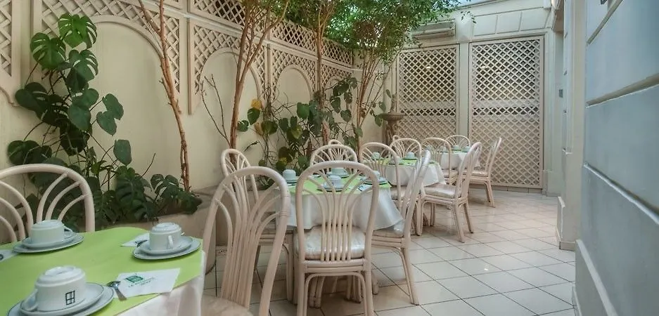 Le Belmont Hotel Parijs